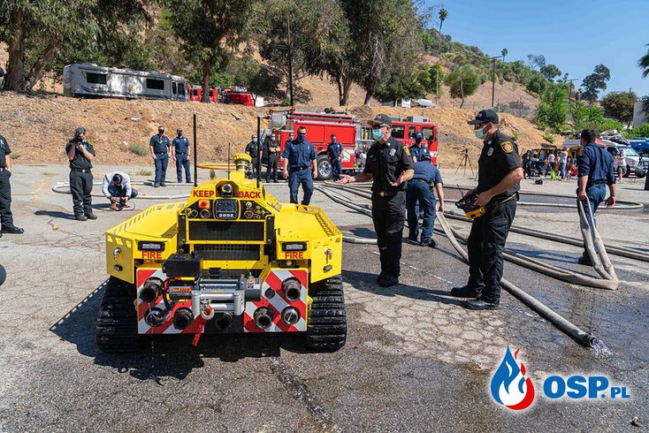 Pierwszy strażacki robot już służy w Los Angeles. Zobaczcie co potrafi! OSP Ochotnicza Straż Pożarna