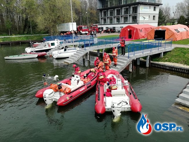Ponad 200 ratowników z Polski i Czech ćwiczyło wspólnie nad Jeziorem Goczałkowickim OSP Ochotnicza Straż Pożarna