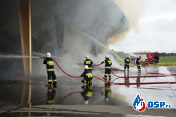 Pożar słomy w Ostrowitem OSP Ochotnicza Straż Pożarna