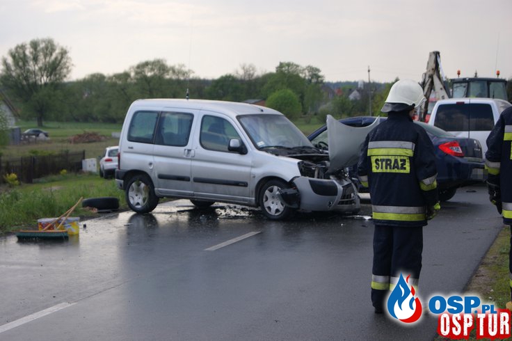 Wypadek trzech samochodów w Turze OSP Ochotnicza Straż Pożarna