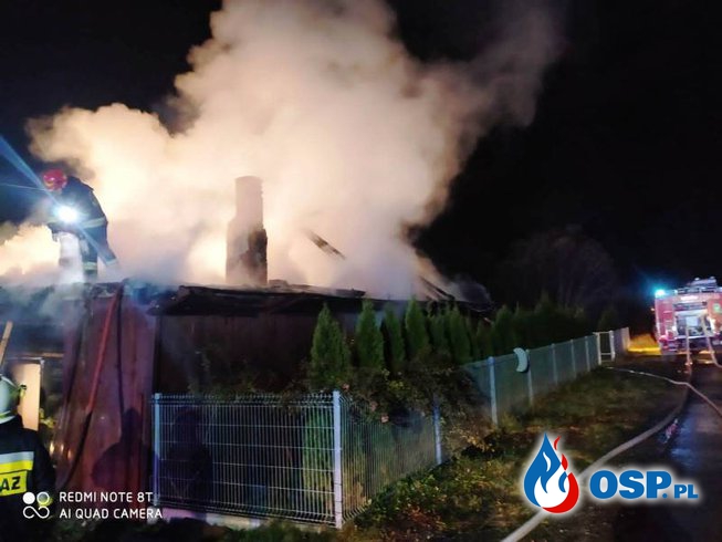 Drewniany dom w ogniu. Groźny pożar w Lipnicy Wielkiej. OSP Ochotnicza Straż Pożarna