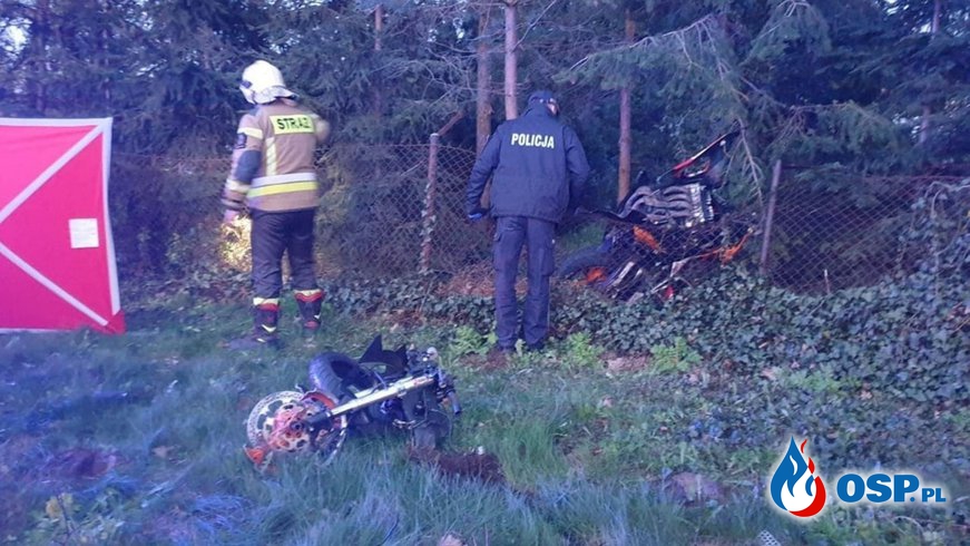 Dwóch motocyklistów zginęło w czołowym wypadku z jeepem OSP Ochotnicza Straż Pożarna