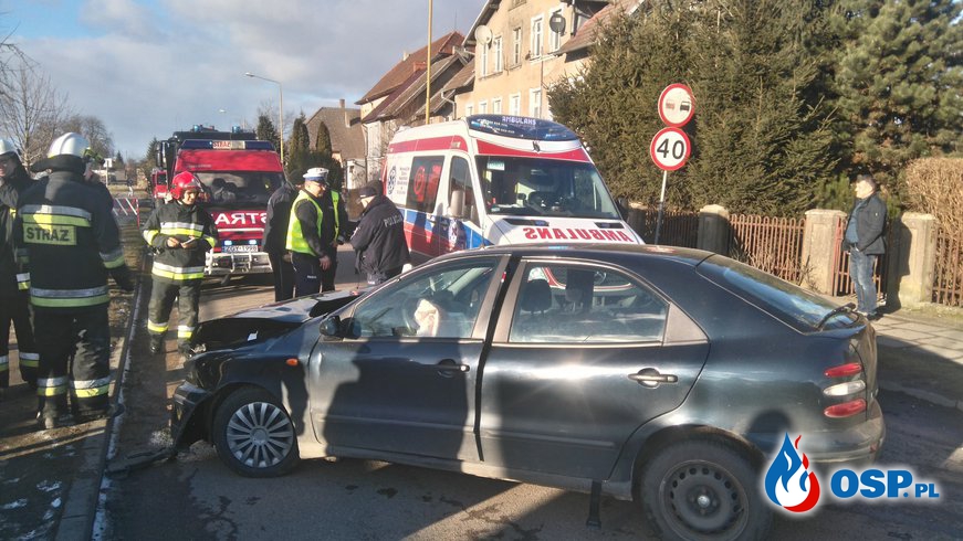 Wypadek samochodowy na ul. Kilińskiego  -  Trzebiatów OSP Ochotnicza Straż Pożarna