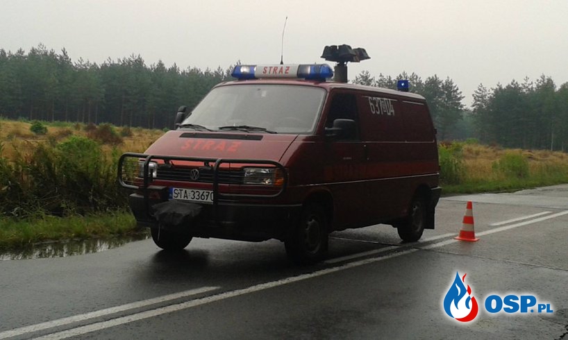 Zdarzenie drogowe pomiędzy Brynicą a Ostrożnicą. (17.08.2015) OSP Ochotnicza Straż Pożarna