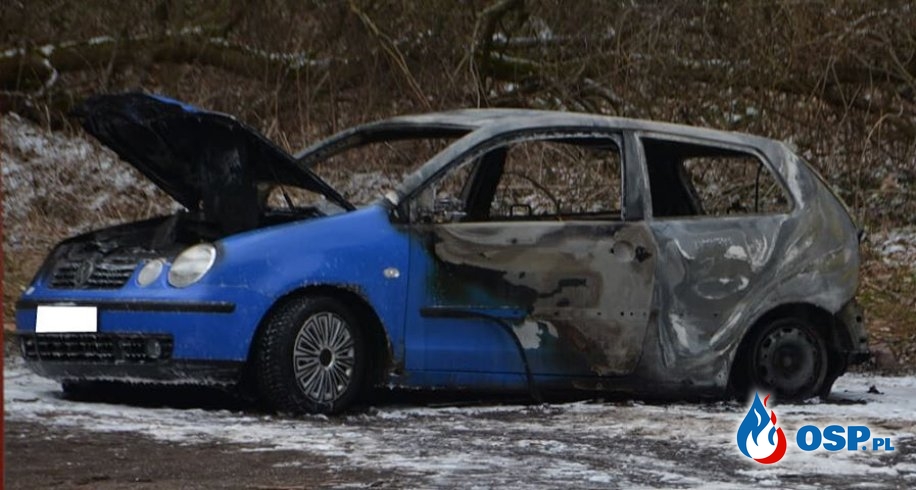 Śmierć w płomieniach. Zwłoki w płonącym samochodzie w Lubawce. OSP Ochotnicza Straż Pożarna