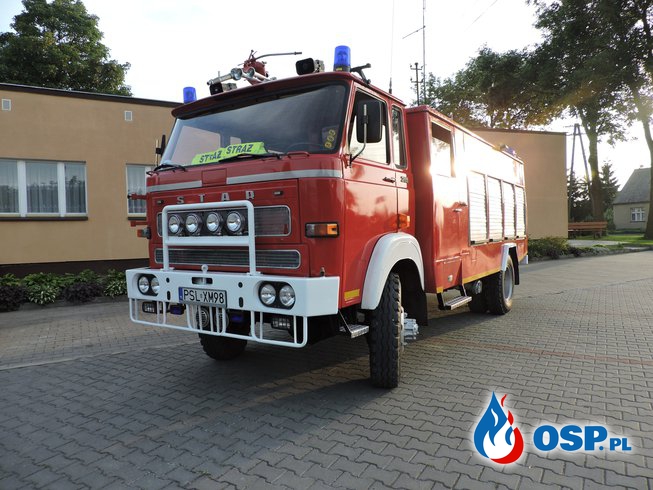 Uroczyste wprowadzenie samochodu do podziału bojowego OSP Ochotnicza Straż Pożarna