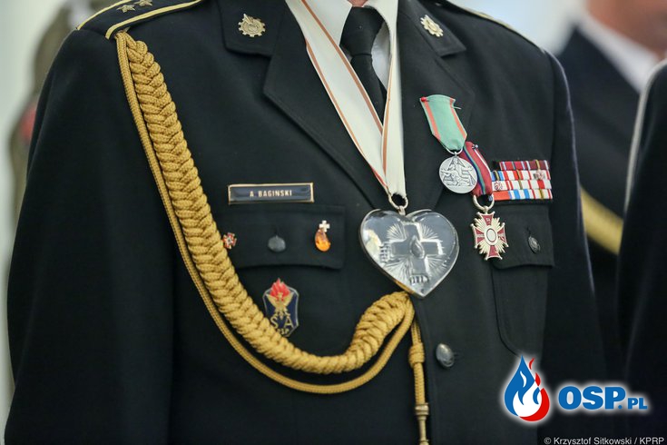 Strażacy odznaczeni przez Prezydenta RP medalami! OSP Ochotnicza Straż Pożarna