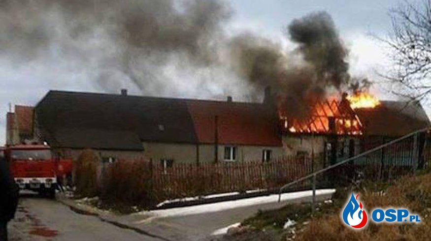 Groźny pożar budynku w Przedmościu! OSP Ochotnicza Straż Pożarna