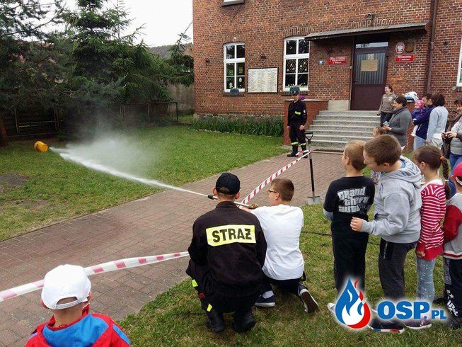 Dzień Dziecka w przedszkolu i szkole podstawowej OSP Ochotnicza Straż Pożarna
