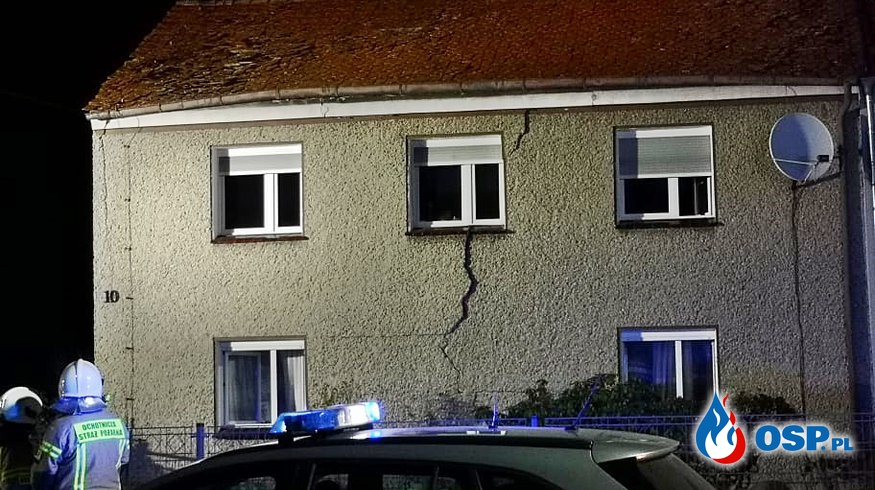 Wybuch gazu pod Opolem. Dwie osoby ranne, budynek został poważnie uszkodzony. OSP Ochotnicza Straż Pożarna