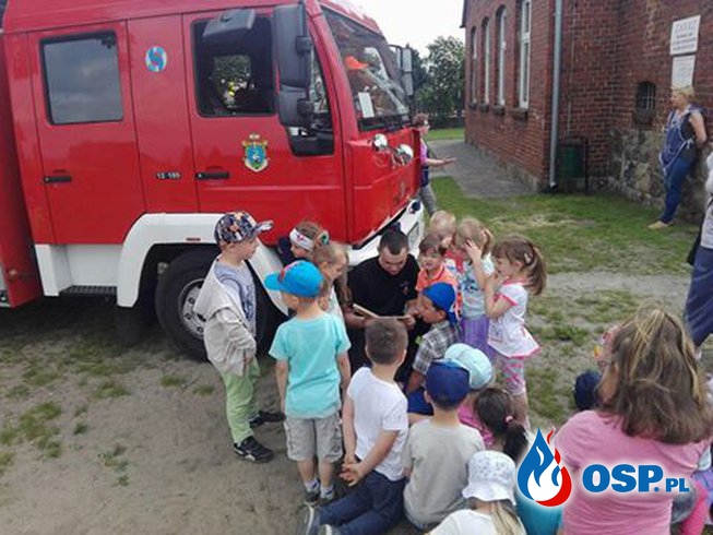 Pokazy w przedszkolach OSP Ochotnicza Straż Pożarna
