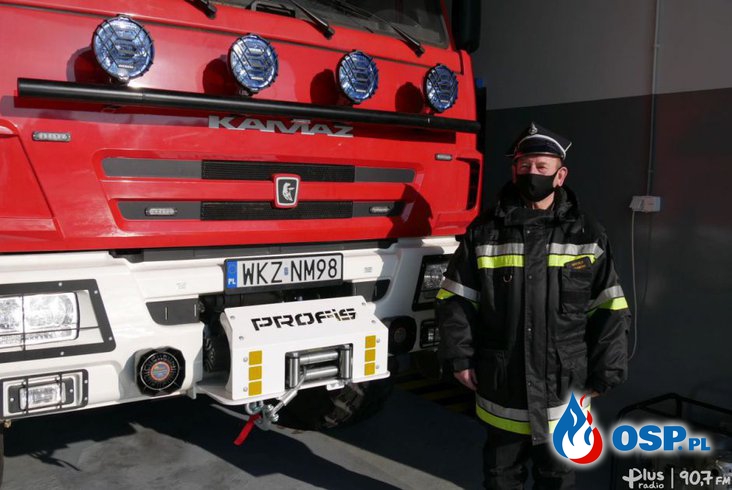 OSP Stanisławice otrzymało nowy ciężki samochód ratowniczo-gaśniczy. OSP Ochotnicza Straż Pożarna