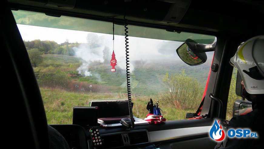 Pożar traw w Klonowie 5.05.2016 OSP Ochotnicza Straż Pożarna