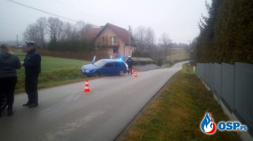 Wypadek dwóch samochodów osobowych na drodze gminnej - 22 listopada 2019r. OSP Ochotnicza Straż Pożarna