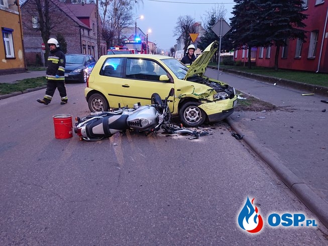Zderzenie motocykla z samochodem osobowym OSP Ochotnicza Straż Pożarna