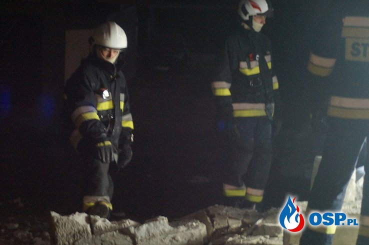 Mężczyzna uwięziony pod gruzami po wybuchu gazu. Akcja ratownicza w Lubartowie. OSP Ochotnicza Straż Pożarna
