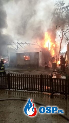 Piorun przyczyną pożaru stodoły w Mikołajkach Pomorskich OSP Ochotnicza Straż Pożarna