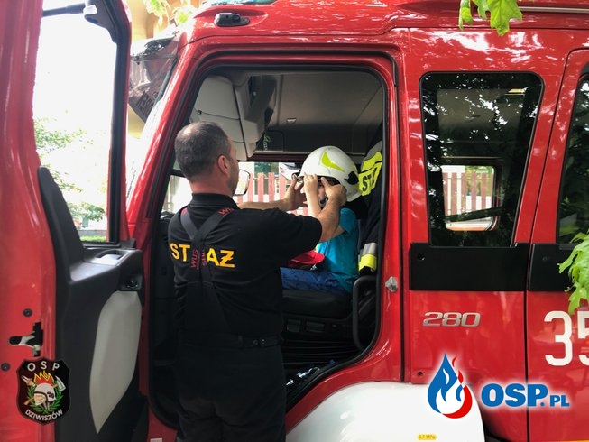 Strażacy z wizytą u dzieci w Przedszkolu "Okrąglaczek". OSP Ochotnicza Straż Pożarna