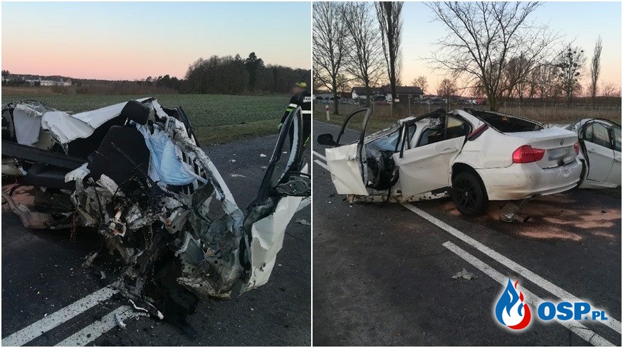 BMW rozpadło się po uderzeniu w drzewo. 23-latek zginął. OSP Ochotnicza Straż Pożarna