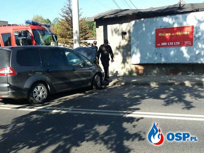 Strażacy jechali alarmowo do wypadku radiowozu, sami mieli stłuczkę. OSP Ochotnicza Straż Pożarna
