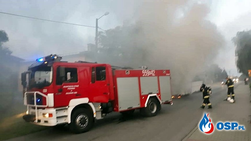 Autobus stanął w ogniu. Pożar w Kalwarii Zebrzydowskiej. OSP Ochotnicza Straż Pożarna