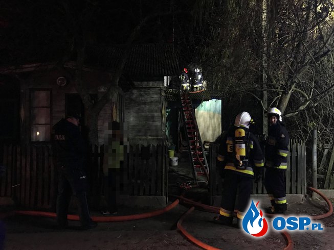 Pożar poddasza w budynku mieszkalnym OSP Ochotnicza Straż Pożarna