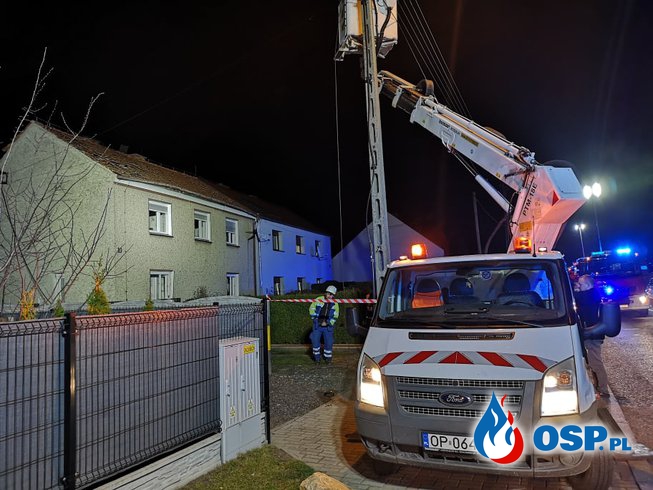 Wybuch gazu pod Opolem. Dwie osoby ranne, budynek został poważnie uszkodzony. OSP Ochotnicza Straż Pożarna