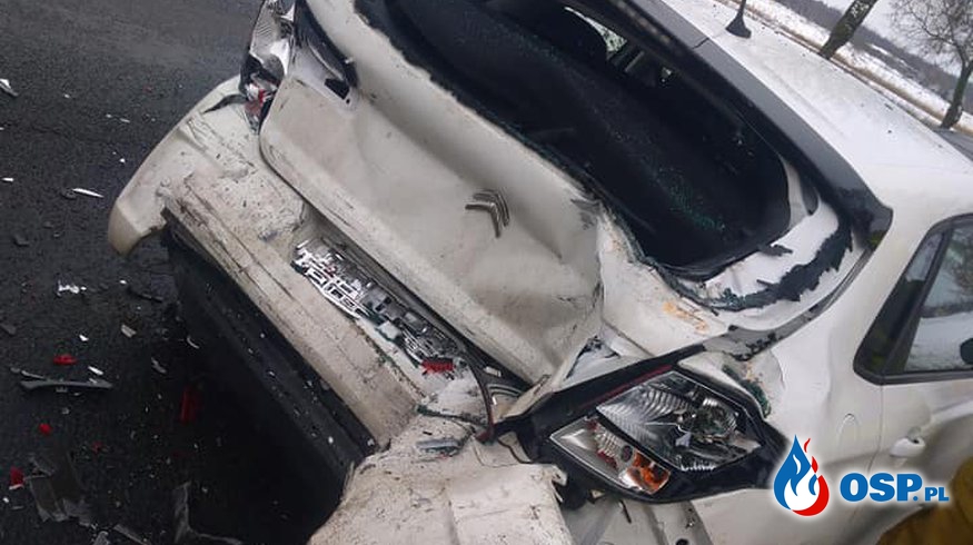 Wypadek z udziałem 4 samochodów na DK-15 OSP Ochotnicza Straż Pożarna