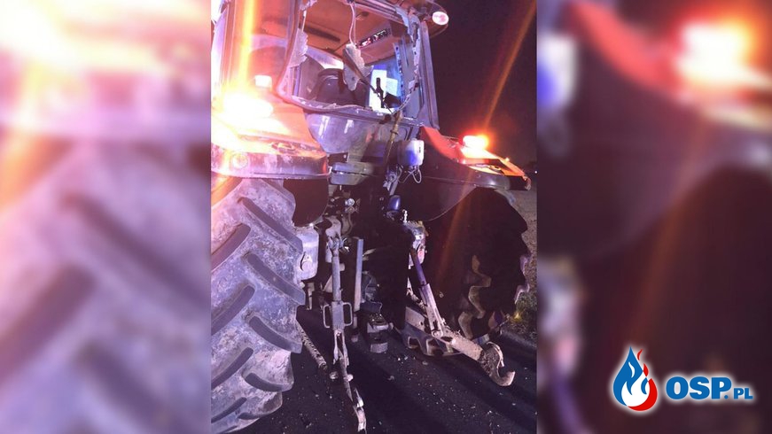 Tragiczny wypadek pod Włocławkiem. Motocykl zderzył się z traktorem. OSP Ochotnicza Straż Pożarna