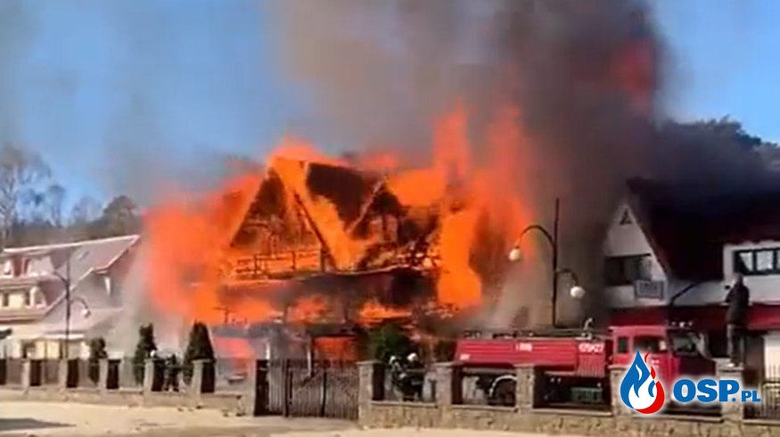 Ponad 40 zastępów strażaków gasiło pożar restauracji w Łebie OSP Ochotnicza Straż Pożarna