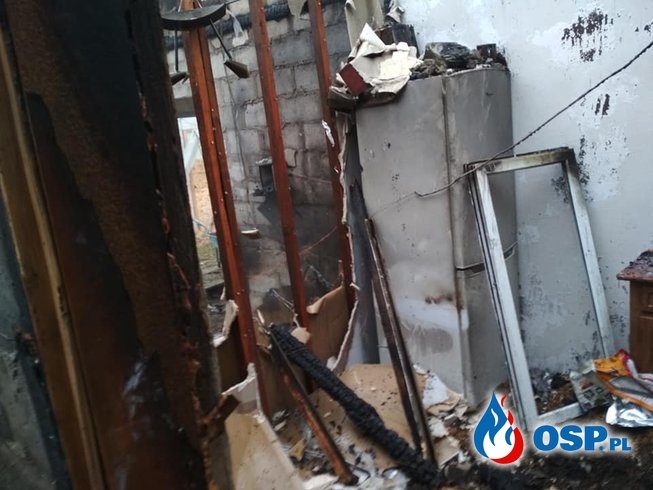 Ponad 20 strażaków gasiło nocny pożar stolarni OSP Ochotnicza Straż Pożarna