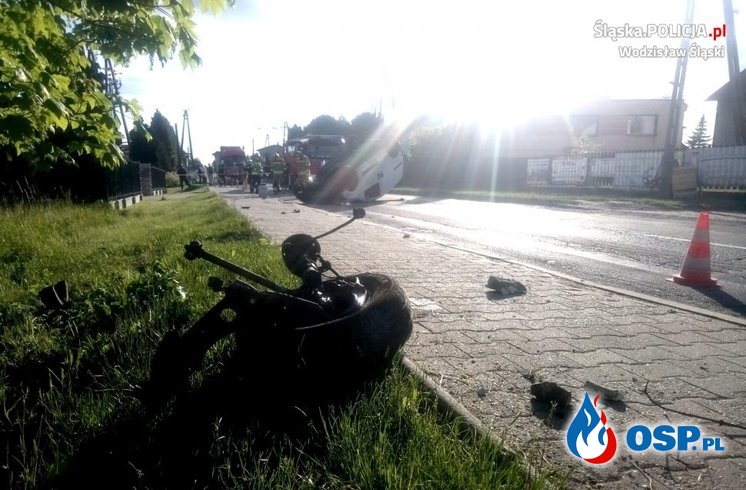 Pijana kobieta spowodowała czołowe zderzenie, potrąciła rowerzystkę i dachowała. „Cud, że nikt nie zginął". OSP Ochotnicza Straż Pożarna
