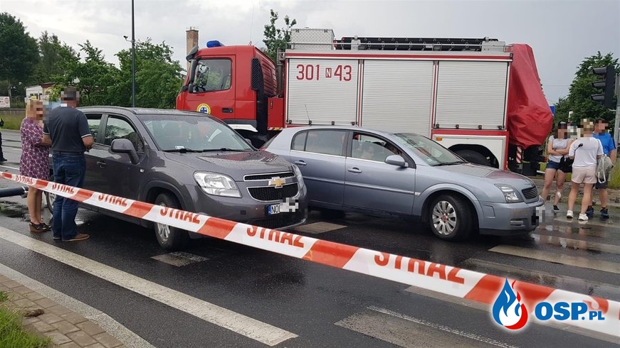 Karambol z udziałem wozu strażackiego w Olsztynie. Zderzyło się 7 pojazdów. OSP Ochotnicza Straż Pożarna