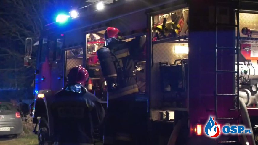 "Wskoczyłem oknem, ale wybuchł ogień". Dwie kobiety zginęły w pożarze domu. OSP Ochotnicza Straż Pożarna