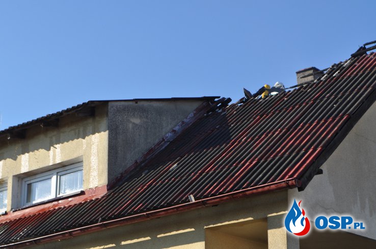 Pożar poddasza w domu jednorodzinnym. OSP Ochotnicza Straż Pożarna