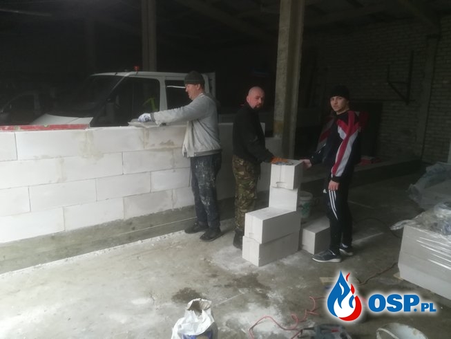 Budowa ścianki w garażu OSP c.d. OSP Ochotnicza Straż Pożarna