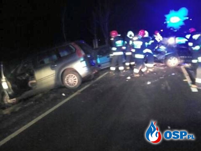 Na drodze nr 63 zderzyły się trzy samochody OSP Ochotnicza Straż Pożarna