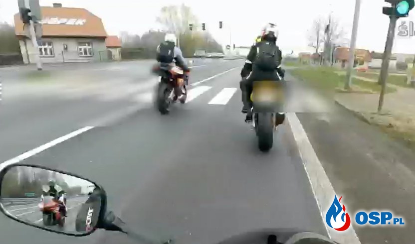 Śmierć 20-letniego motocyklisty. Policja opublikowała film z momentu wypadku. OSP Ochotnicza Straż Pożarna