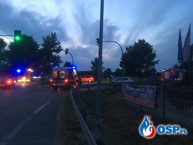 Wypadek 2 pojazdów osobowych na "starej 8" [45/2017] OSP Ochotnicza Straż Pożarna