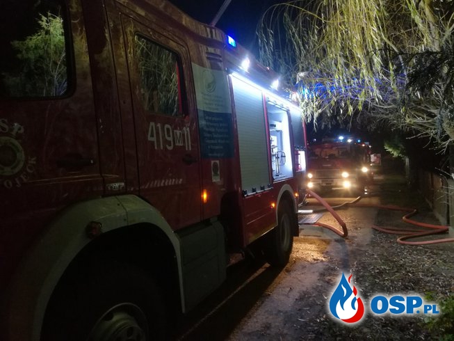 Pożar poddasza w budynku mieszkalnym OSP Ochotnicza Straż Pożarna