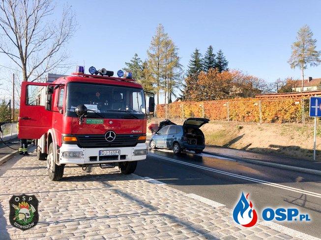 Pożar samochodu osobowego w Dziwiszowie. OSP Ochotnicza Straż Pożarna