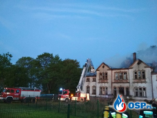 01.05 Pożar Pałacu m. Domisław Górny OSP Ochotnicza Straż Pożarna