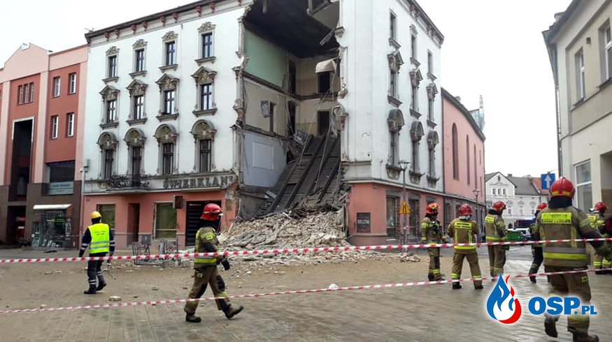 Zawaliła się ściana zabytkowej kamienicy w Rybniku. W budynku trwał remont. OSP Ochotnicza Straż Pożarna