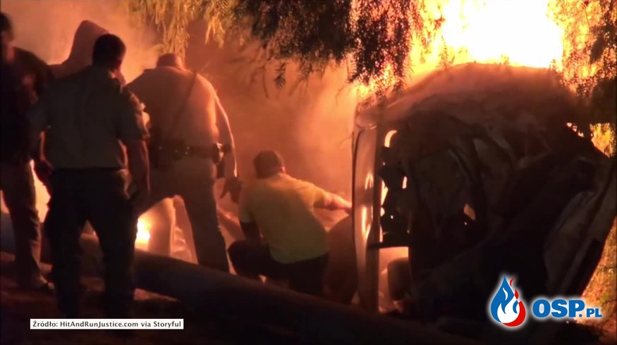 Świadkowie wyciągnęli kierowcę z płonącego auta, ratując mu życie! [FILM] OSP Ochotnicza Straż Pożarna