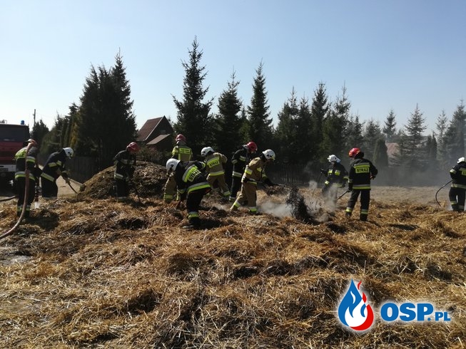 Pożar słomy w Malużynie OSP Ochotnicza Straż Pożarna