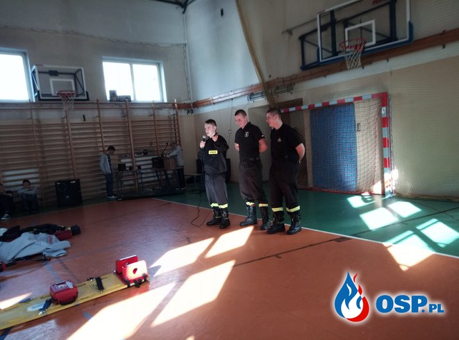 Nietypowa lekcja w szkole podstawowej OSP Ochotnicza Straż Pożarna
