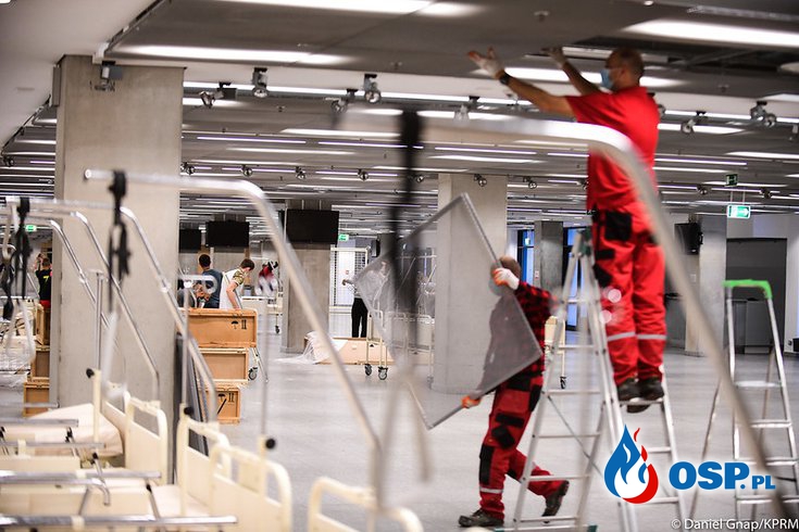 250 strażaków zgłosiło się do pracy w szpitalu polowym na Stadionie Narodowym OSP Ochotnicza Straż Pożarna