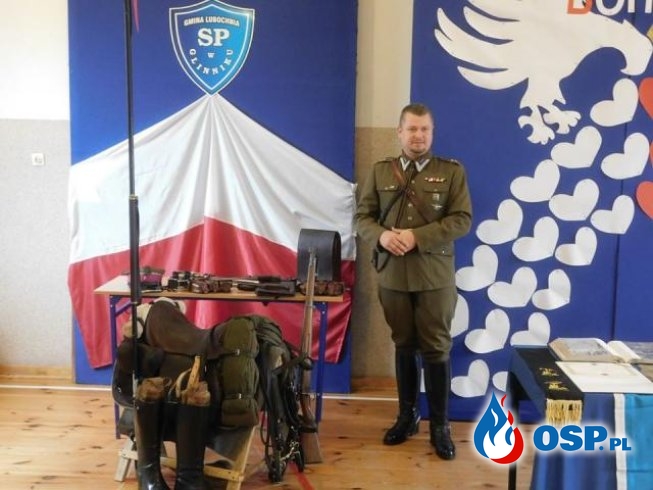 Uroczystości Niepodległościowe w szkole w Glinniku. OSP Ochotnicza Straż Pożarna
