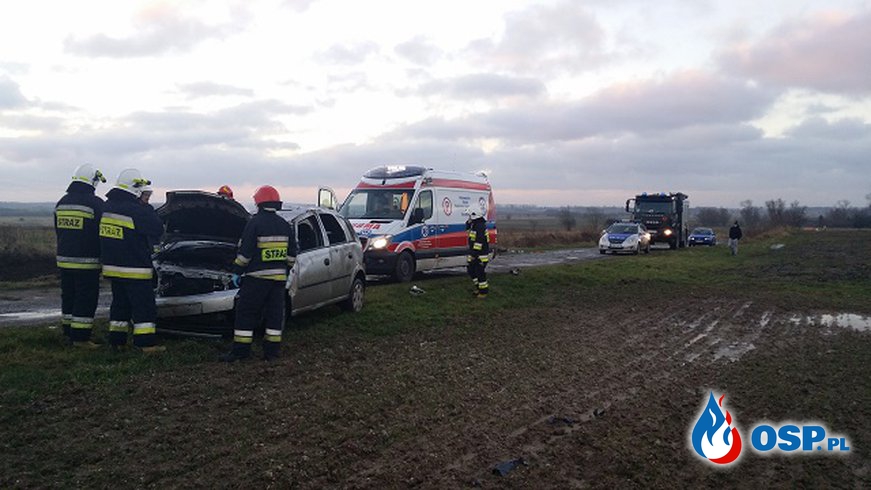 Wypadek samochodowy w Gorzysławiu (gm. Trzebiatów) OSP Ochotnicza Straż Pożarna