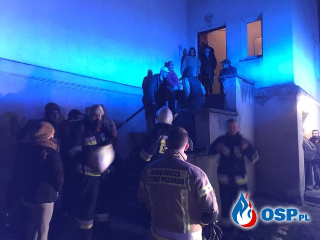 22/2020 Wiadro z żarem przyczyną obecności czadu w budynku wielorodzinnym OSP Ochotnicza Straż Pożarna